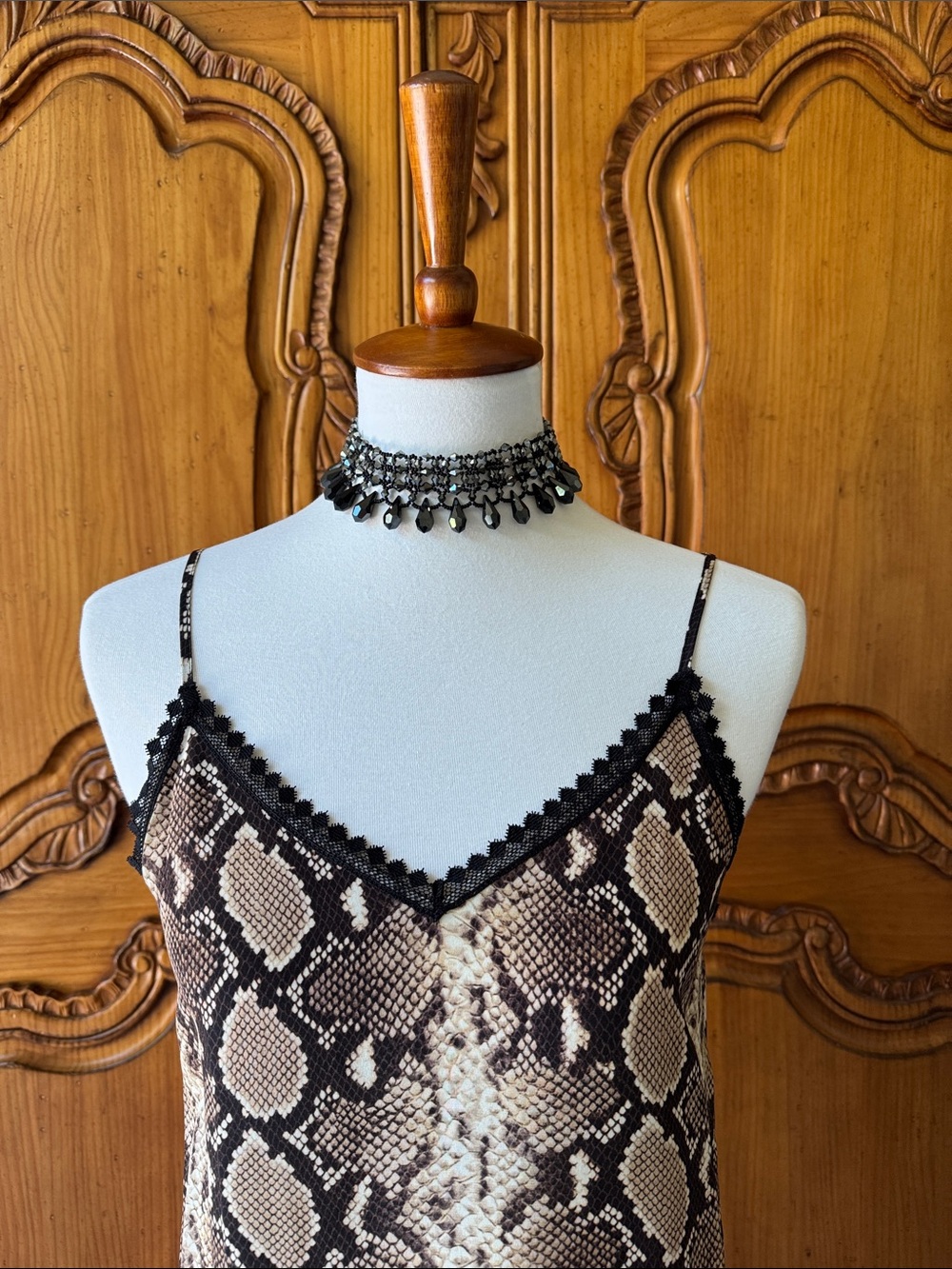 Black Faceted Crystal Collar Necklace